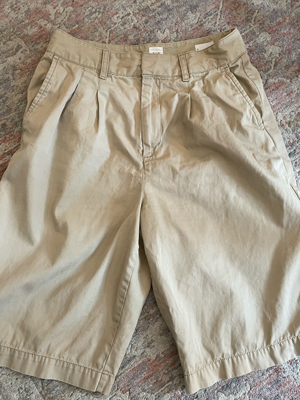 GAP Women's Beige high-waist  shorts